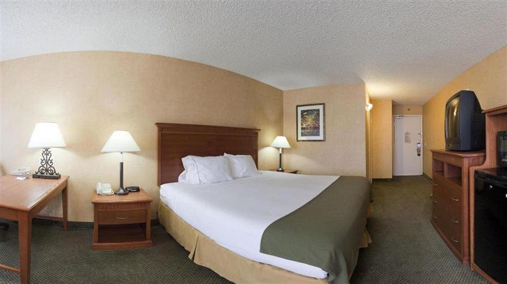 Holiday Inn Express San Bernardino Colton By Ihg Exterior foto