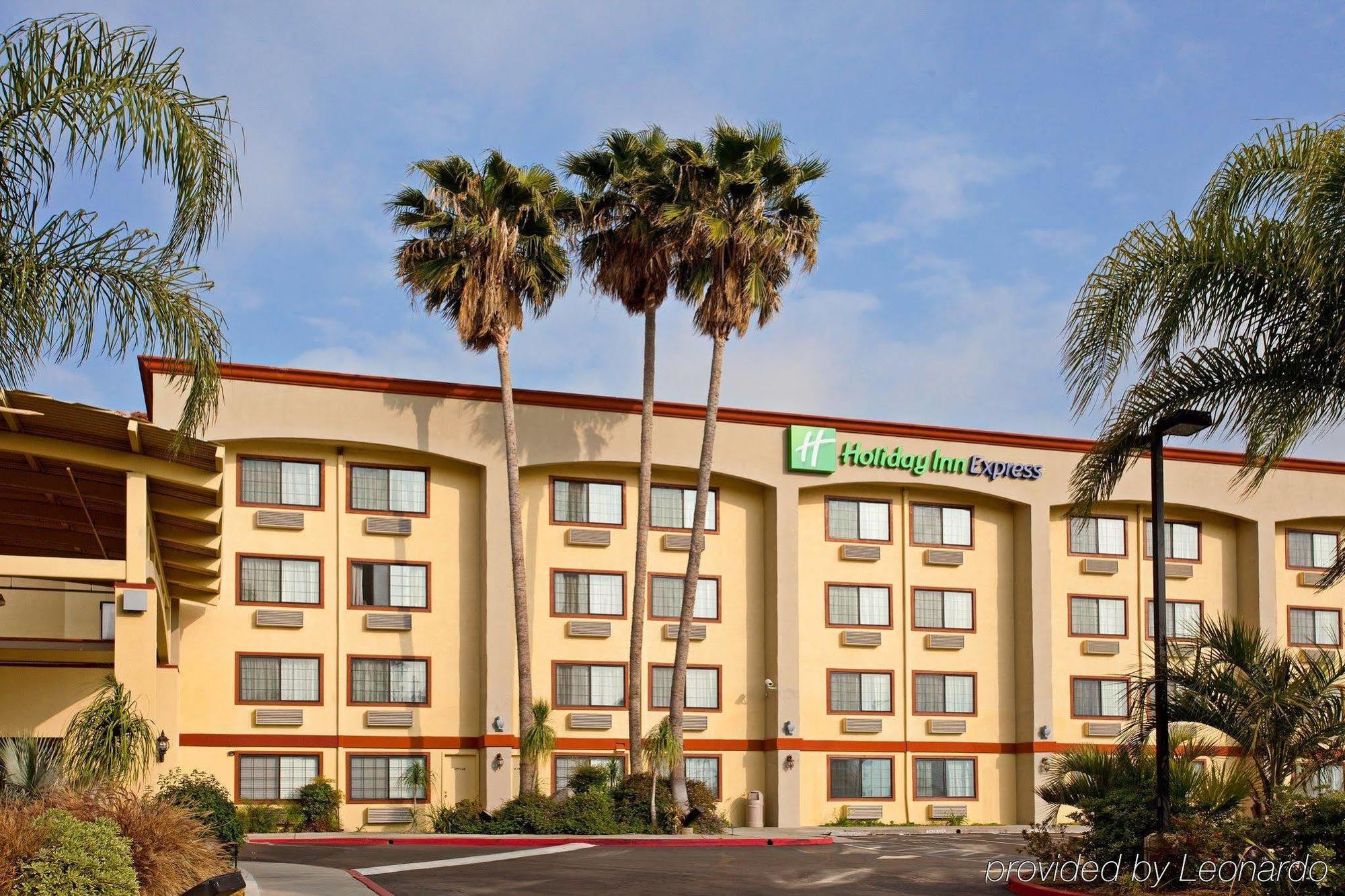 Holiday Inn Express San Bernardino Colton By Ihg Exterior foto